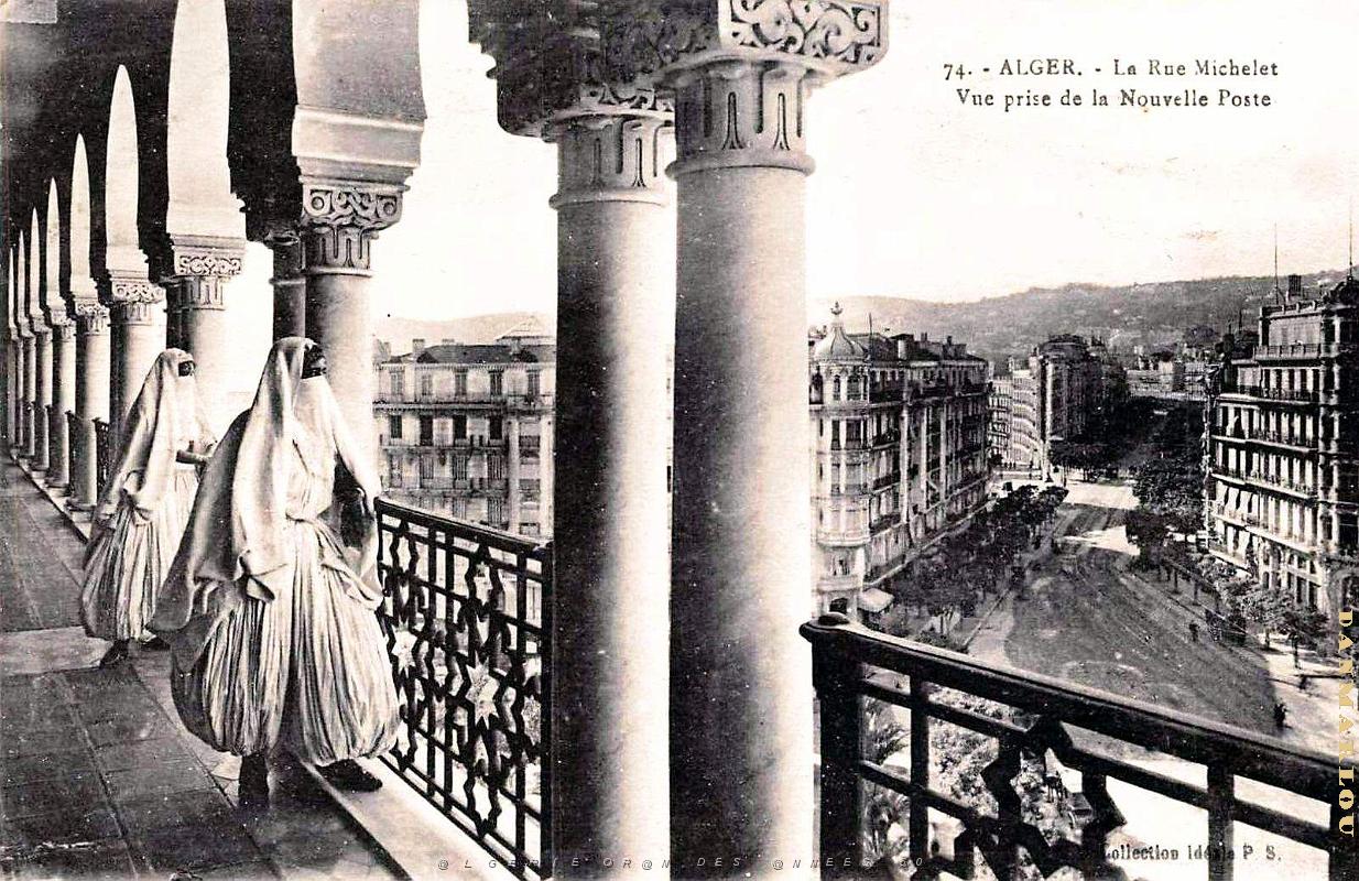 Alger - Rue Michelet - Vue prise de la Grande Poste.jpg